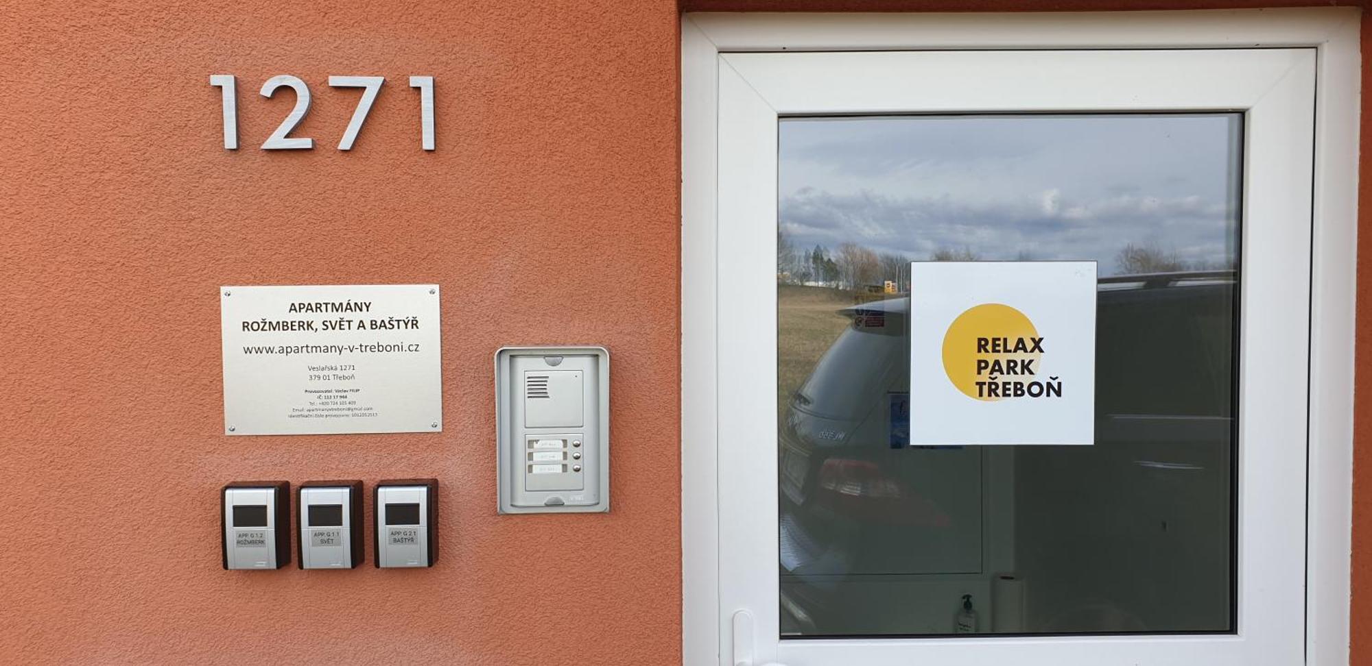 Ubytovani Trebon - Apartmany Rozmberk, Svet A Bastyr Екстер'єр фото